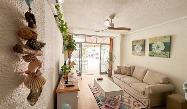 Sprzedaż - Apartament - Torrevieja - Centro