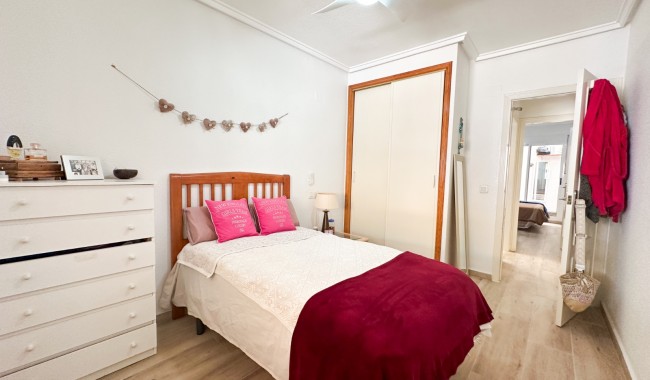 Sprzedaż - Apartament - Torrevieja - Centro