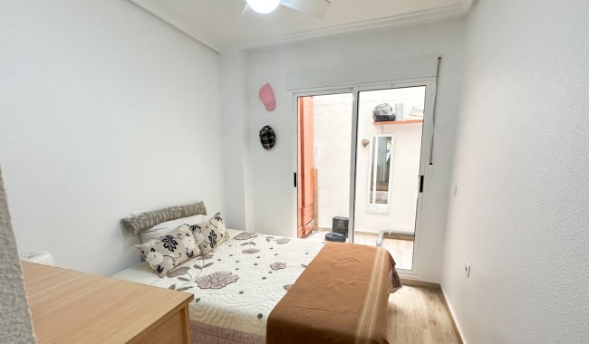 Sprzedaż - Apartament - Torrevieja - Centro
