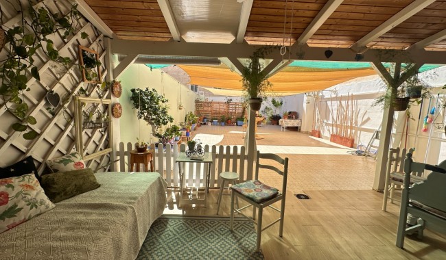 Sprzedaż - Apartament - Torrevieja - Centro