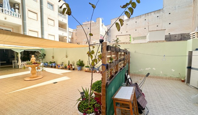 Sprzedaż - Apartament - Torrevieja - Centro