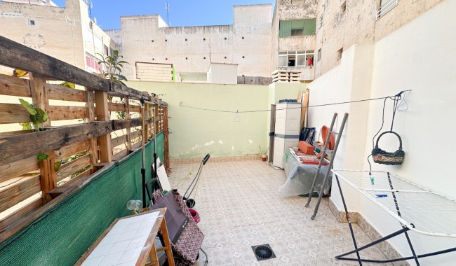 Sprzedaż - Apartament - Torrevieja - Centro