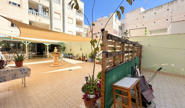 Sprzedaż - Apartament - Torrevieja - Centro