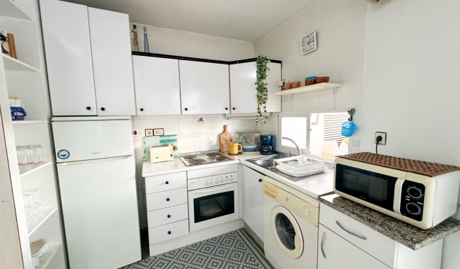 Resale - Apartment - Torrevieja - Centro