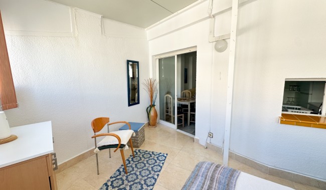 Resale - Apartment - Torrevieja - Centro
