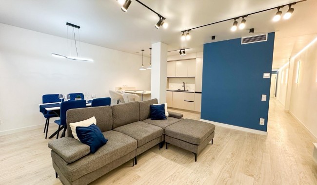 Resale - Apartment - Torrevieja - El Acequión - Los Náufragos