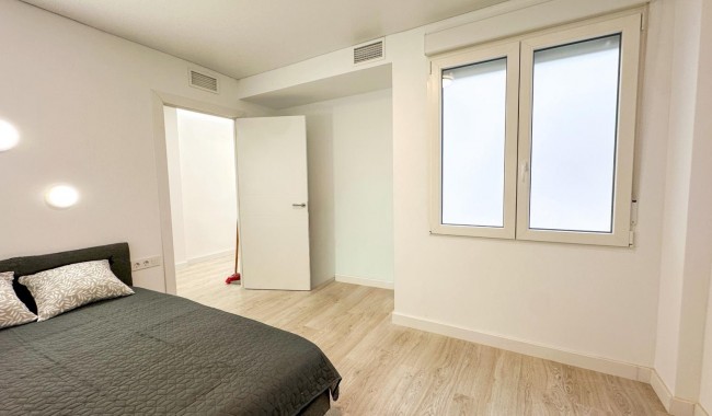 Resale - Apartment - Torrevieja - El Acequión - Los Náufragos
