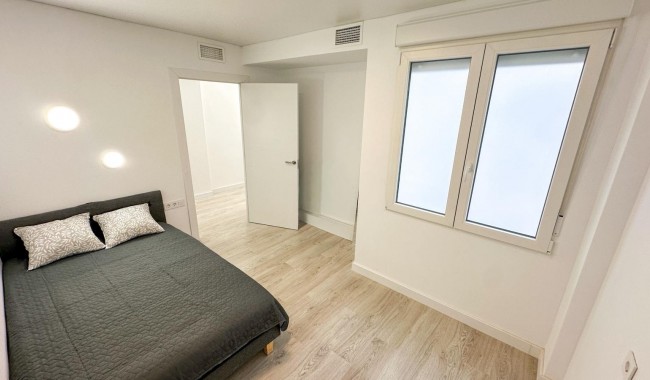 Resale - Apartment - Torrevieja - El Acequión - Los Náufragos