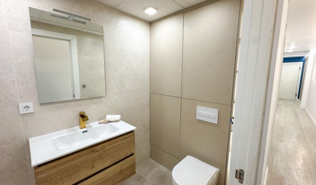 Resale - Apartment - Torrevieja - El Acequión - Los Náufragos