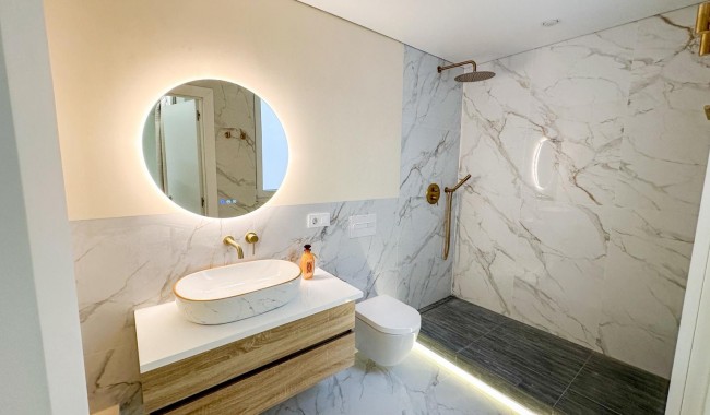 Resale - Apartment - Torrevieja - El Acequión - Los Náufragos