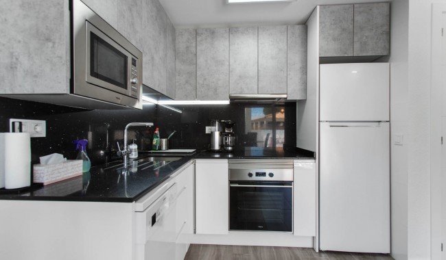 Resale - Apartment - Torrevieja - Lago Jardin