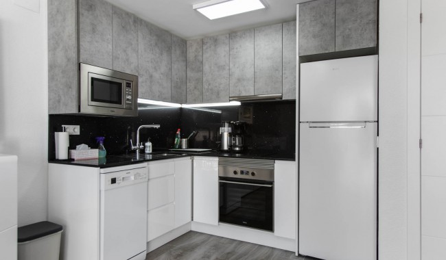Resale - Apartment - Torrevieja - Lago Jardin