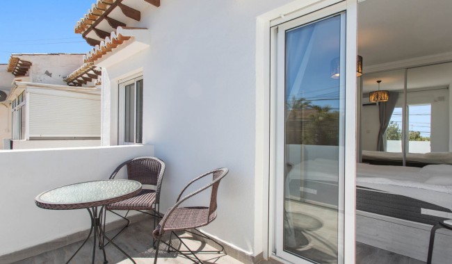 Resale - Apartment - Torrevieja - Lago Jardin