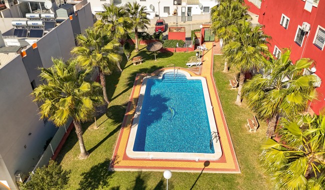 Resale - Bungalow - Torrevieja - Los Altos