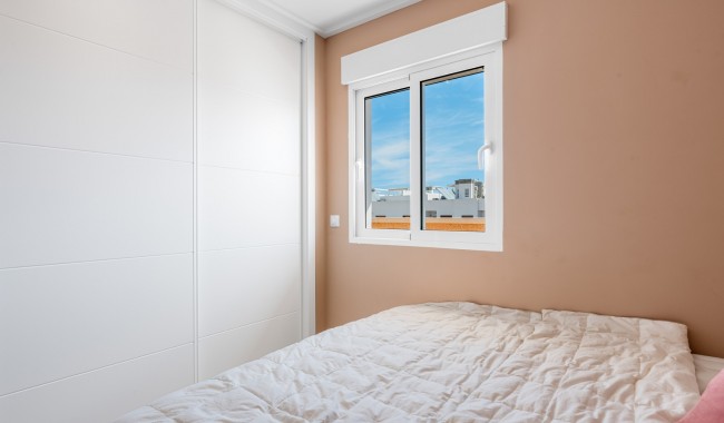 Sprzedaż - Apartament - Orihuela costa - Los Dolses