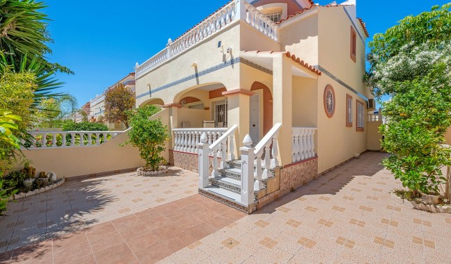 Resale - Townhouse - Orihuela Costa - La Zenia