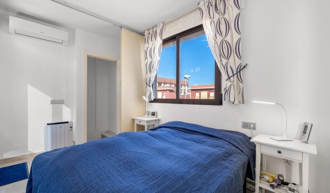 Sprzedaż - Apartament - Cabo Roig