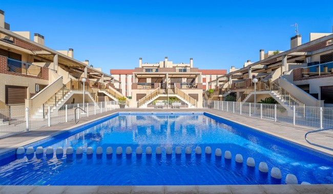 Sprzedaż - Apartament - Cabo Roig