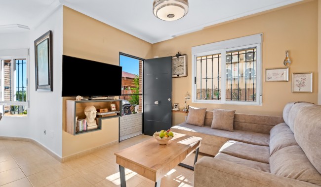 Resale - Villa - Guardamar - El Raso