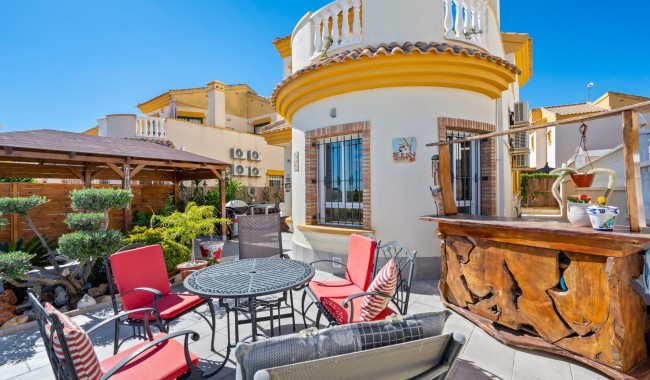 Resale - Villa - Guardamar - El Raso
