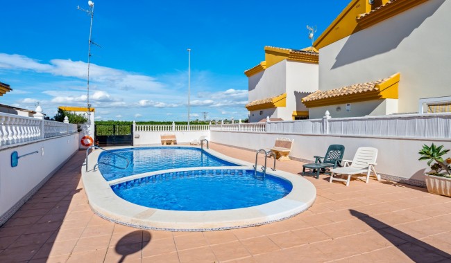 Resale - Villa - Guardamar - El Raso