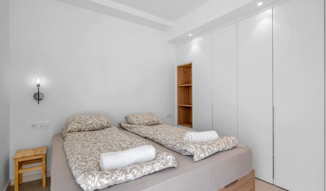 Sprzedaż - Apartament - Pilar de La Horadada
