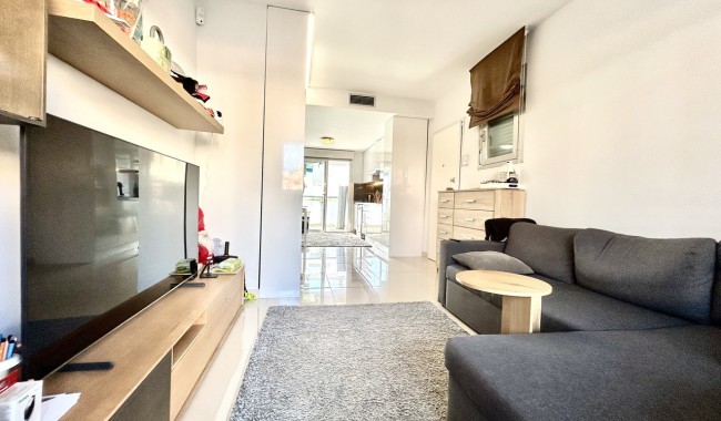 Sprzedaż - Apartament - Punta Prima