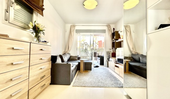 Sprzedaż - Apartament - Punta Prima