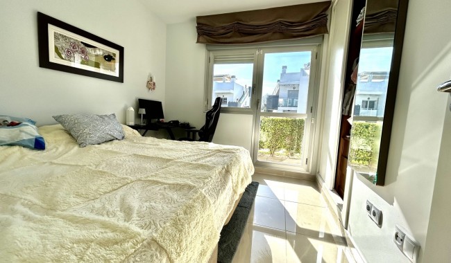 Sprzedaż - Apartament - Punta Prima