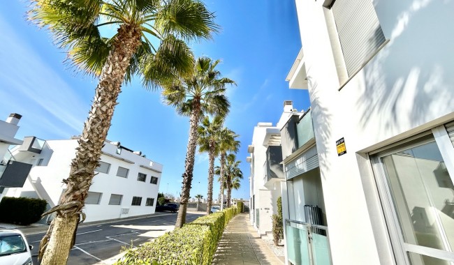 Sprzedaż - Apartament - Punta Prima