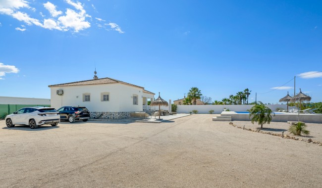 Resale - Finca - Rafal