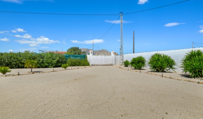 Resale - Finca - Rafal