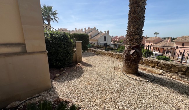 Sprzedaż - Bungalow - Algorfa - La Finca Golf Resort