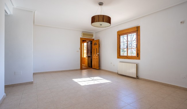 Resale - Villa - Benijófar