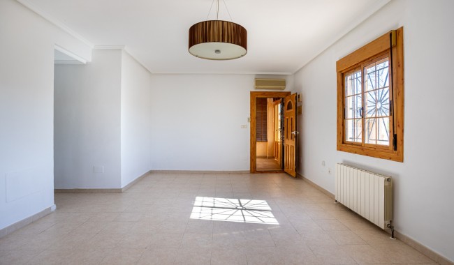 Resale - Villa - Benijófar