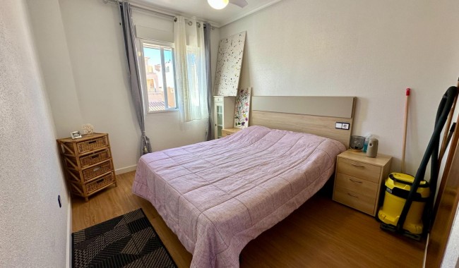 Sprzedaż - Bliźniak - San Miguel de Salinas - Residencial los flamencos