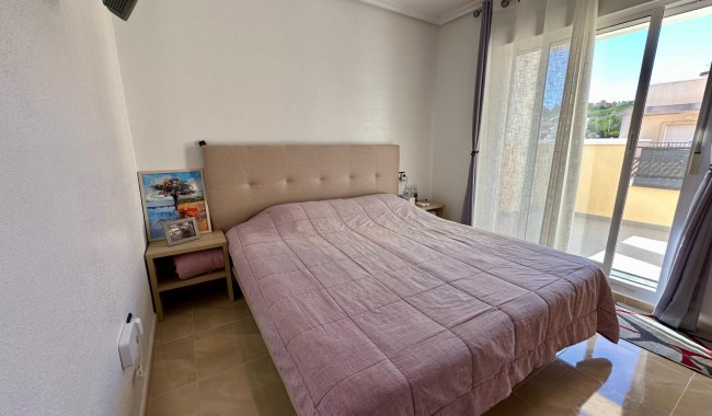 Sprzedaż - Bliźniak - San Miguel de Salinas - Residencial los flamencos