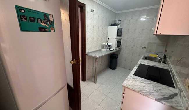 Sprzedaż - Apartament - Torrevieja - Centro