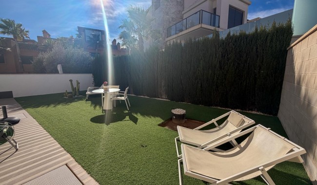 Begagnad - Villa - San Miguel de Salinas - Bellavista