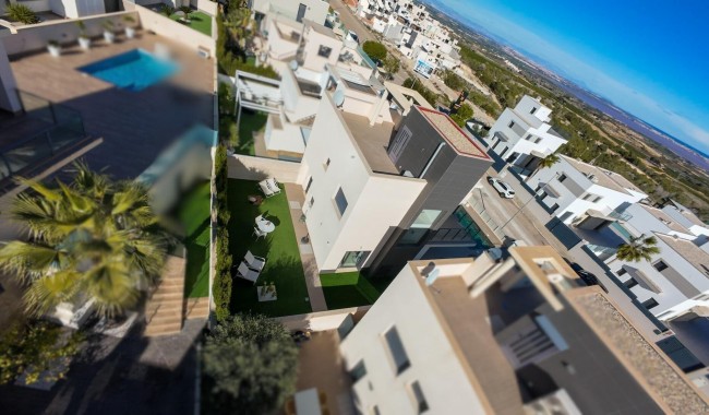 Begagnad - Villa - San Miguel de Salinas - Bellavista
