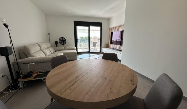 Resale - Apartment - Orihuela Costa - Villamartín