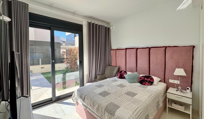 Segunda mano - Villa - Orihuela Costa - Cabo Roig