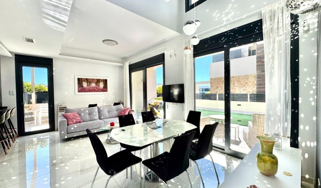 Segunda mano - Villa - Orihuela Costa - Cabo Roig