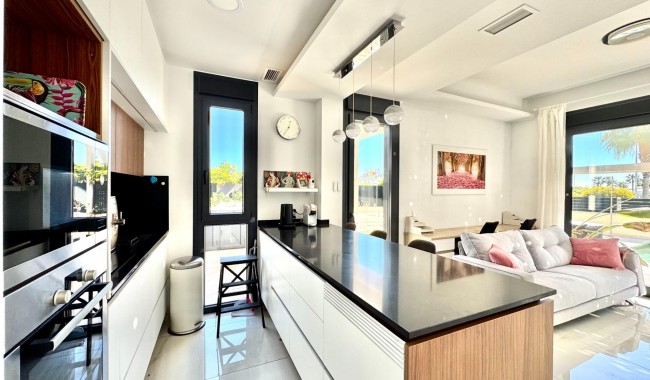 Segunda mano - Villa - Orihuela Costa - Cabo Roig