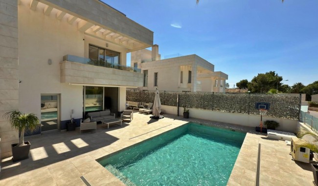 Brukt - Villa - Orihuela Costa - Villamartín