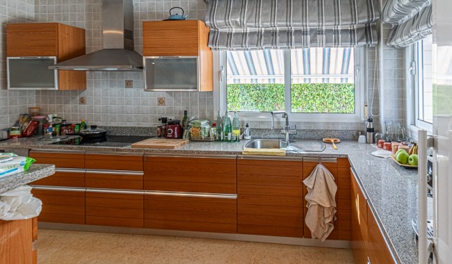 Resale - Villa - La Mata, Torrevieja - La Mata