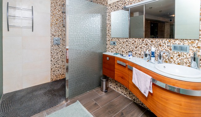 Resale - Villa - La Mata, Torrevieja - La Mata