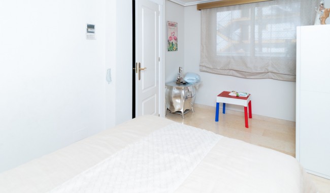 Resale - Villa - La Mata, Torrevieja - La Mata