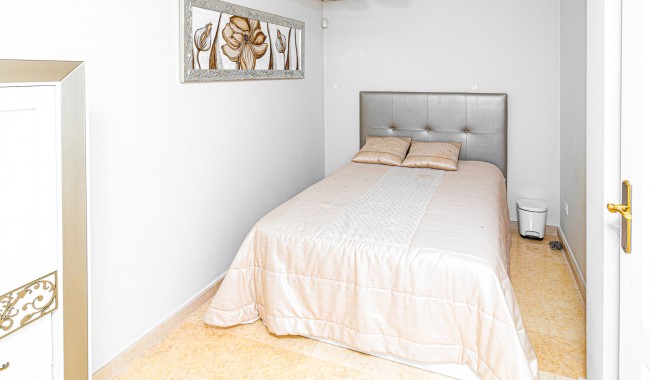 Resale - Villa - La Mata, Torrevieja - La Mata