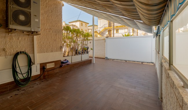 Resale - Villa - La Mata, Torrevieja - La Mata